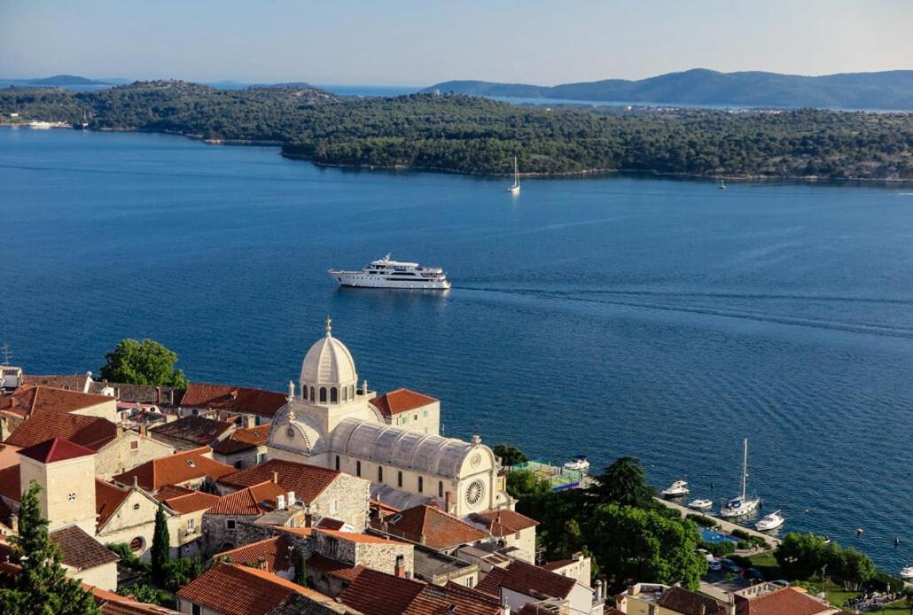 N & D Apartamento Šibenik Exterior foto