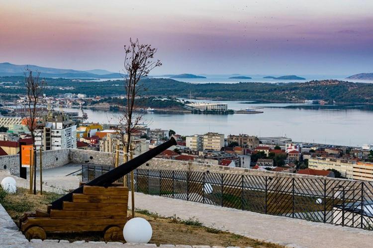 N & D Apartamento Šibenik Exterior foto
