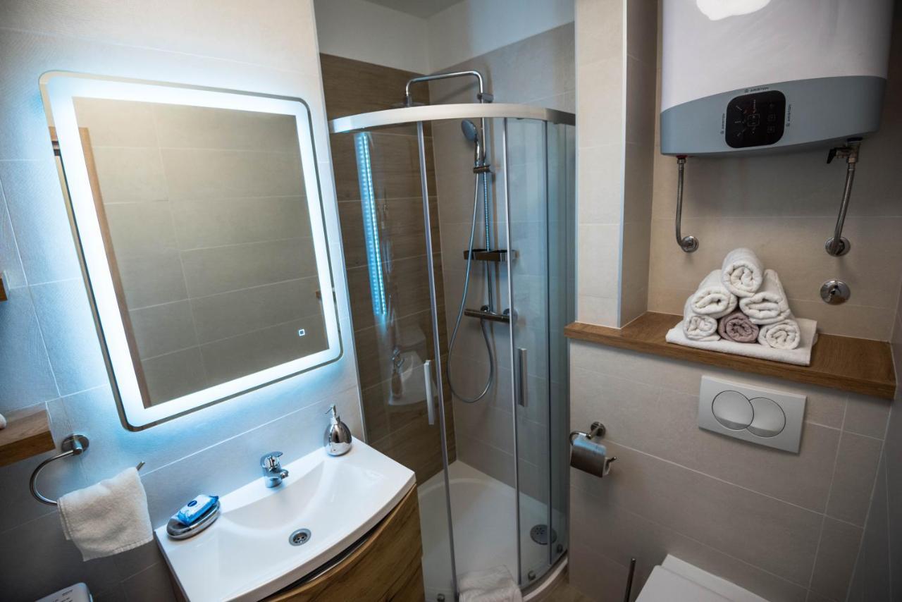 N & D Apartamento Šibenik Exterior foto