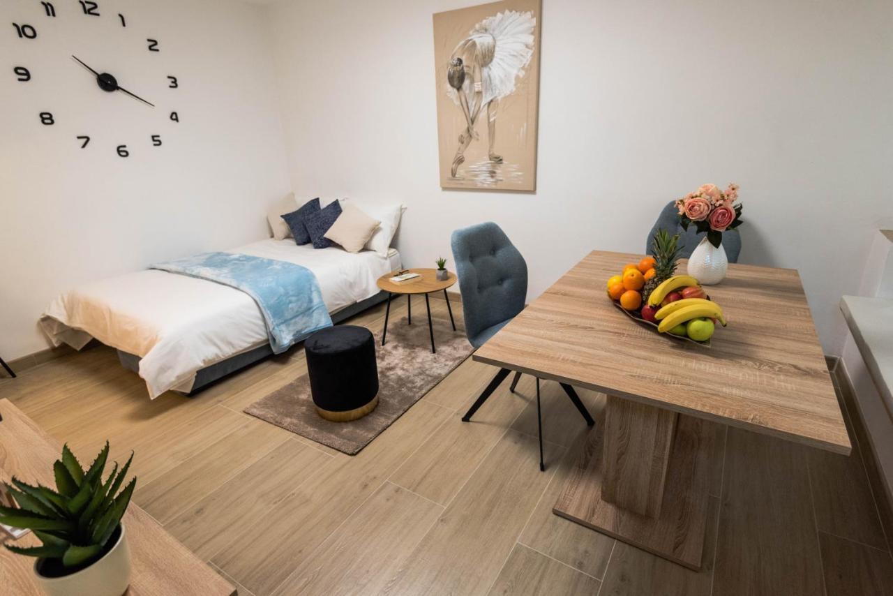 N & D Apartamento Šibenik Exterior foto